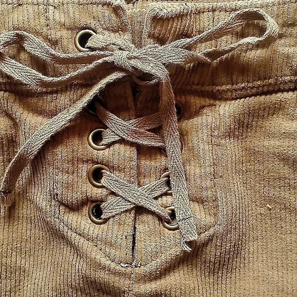 🧚HOST PICK🧚 Billabong brown corderoy cutoff shorts laced front Size 24 - Picture 6 of 6